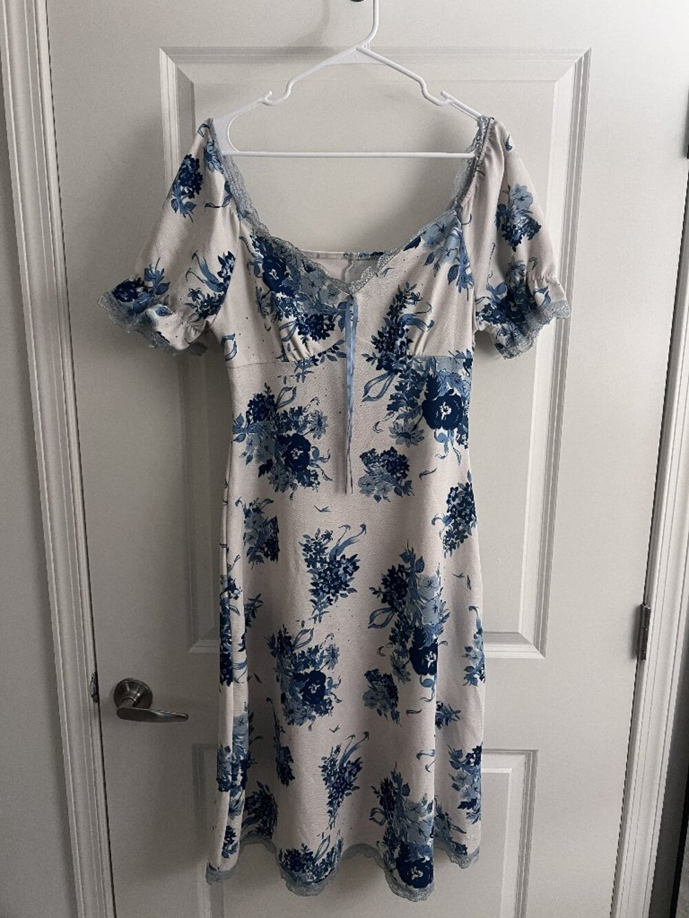 Cider Blue Floral Lace Trim Milkmaid Midi Dress in Cream - Size L